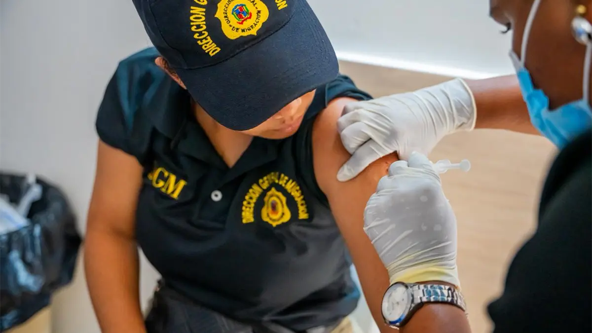 Más de 200 colaboradores de la DGM inmunizados en jornada de vacunación