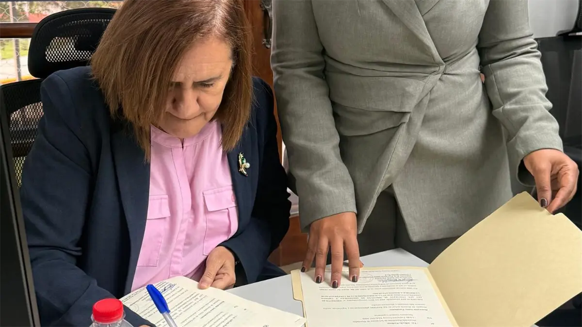 Diputada deposita proyecto de Ley que convierte Idecoop en Superintendencia de Cooperativas