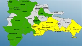 COE: Alerta meteorológica en 23 provincias por onda tropical y vaguada