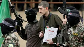 Hamás anuncia que entregará esta noche tres cuerpos de supuestos rehenes a Israel