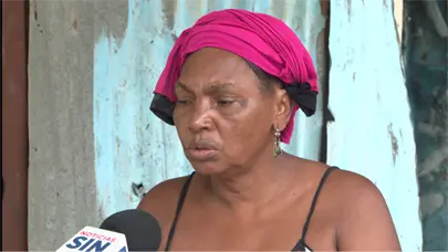 "Cada vez que llueve mi casa se inunda": residentes de El Valiente piden ayuda al presidente Abinader