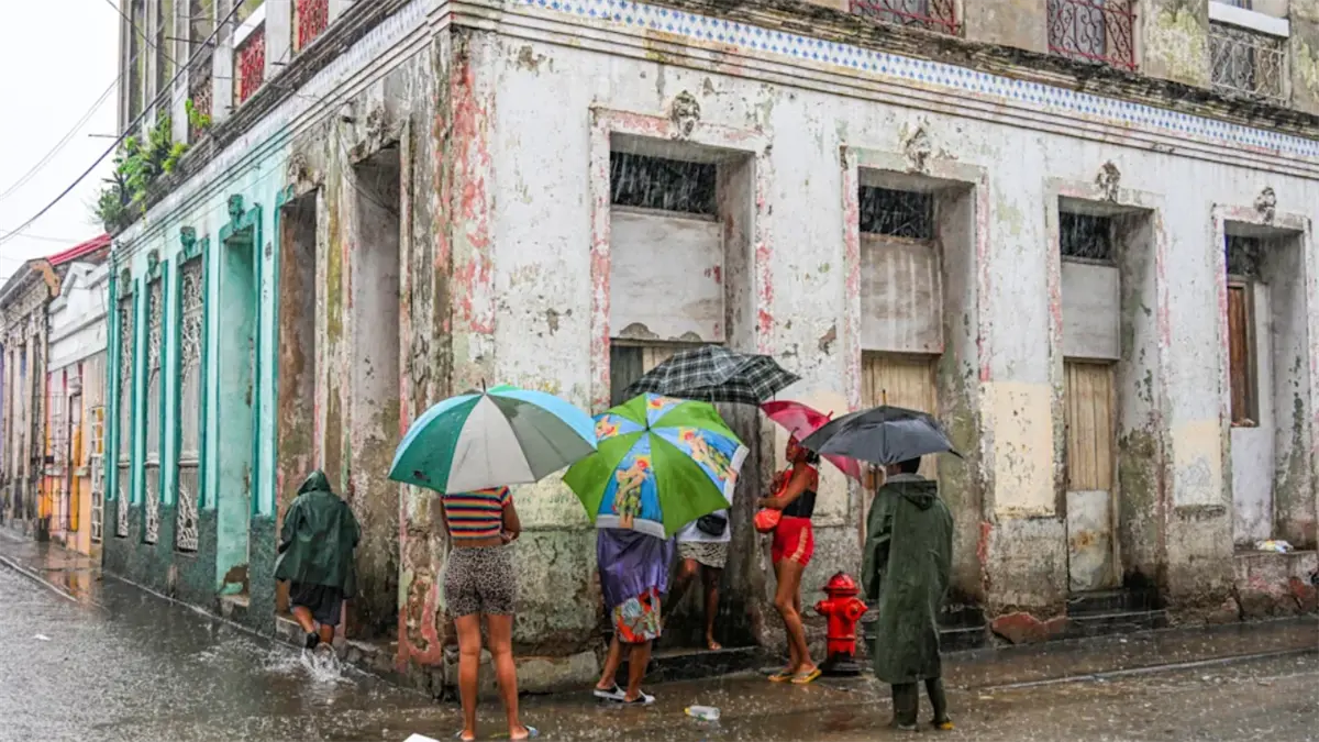 Jamaica registra daños importantes en muchas escuelas por el huracán Melissa