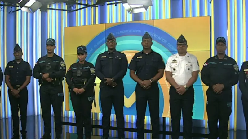 Policía Nacional presenta nuevo uniforme dentro de plan de modernización; aseguran que refleja confianza, cercanía y autoridad.