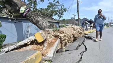 Oposición considera exagerador erogar 12 mil millones de pesos por daños de Melissa