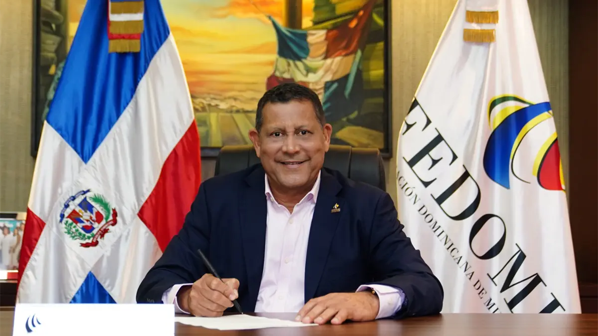 Presidente de Fedomu, Nelson Núñez, saluda observaciones de Abinader a la Ley 225-20