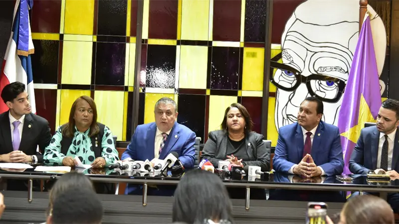 Bloque de Diputados del PLD advierte recurrirá al Tribunal Constitucional si se mutila el derecho de los trabajadores a la cesantía