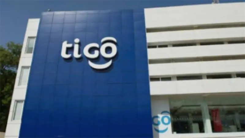 Ecuador recibirá 1.550 millones de dólares tras renovación de concesión a Claro y Tigo