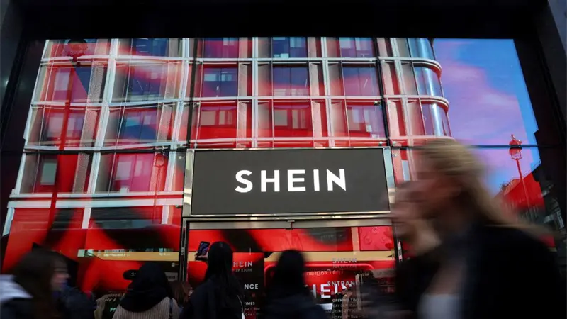 Shein inaugura su primera tienda permanente en París entre colas y protestas