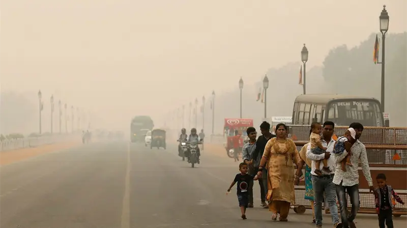Vivir bajo el aire más contaminado del mundo, una rutina diaria en Nueva Delhi