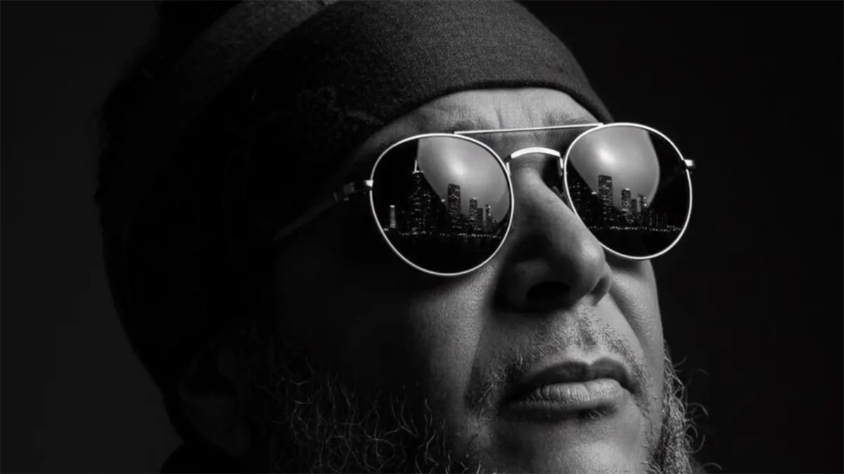 Roy Tavare presenta su nuevo sencillo junto a Josué Zonambulo