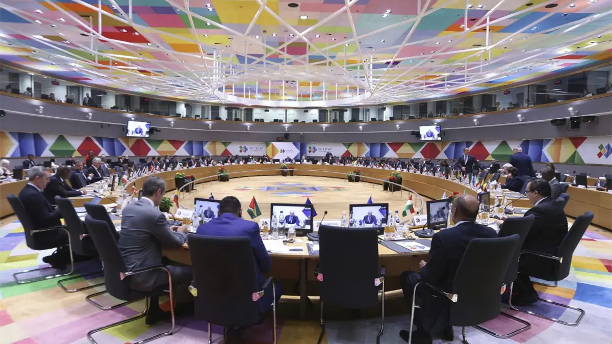 Los ataques de EEUU a lanchas en el Caribe y el Pacífico, una grieta en la Cumbre CELAC-UE