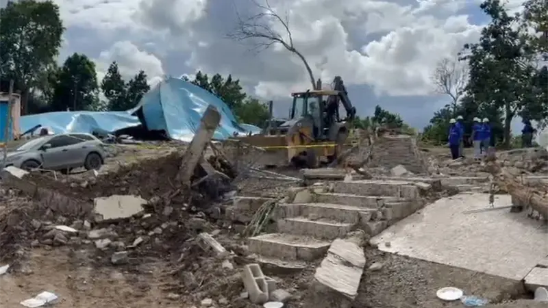 Autoridades y familias inician proceso de recuperación tras explosión de tanque de agua en San Pedro de Macorís