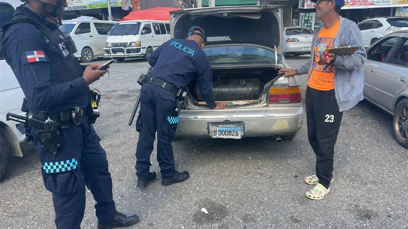 Policía Nacional inicia operativo de depuración en transporte urbano de Santiago