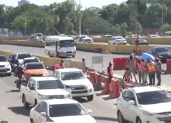Conductores cuestionan resultados del plan "RD Se Mueve" pese a reducci&oacute;n reportada en la congesti&oacute;n vial