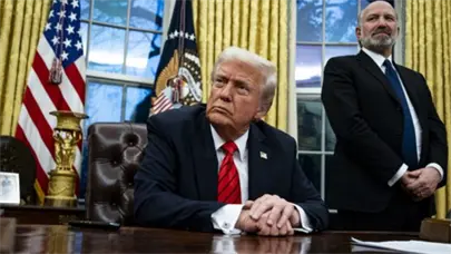 Trump dice que ser&iacute;a catastr&oacute;fico que el Supremo anulara sus aranceles