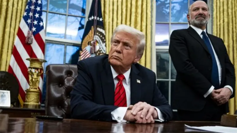 Trump dice que sería catastrófico que el Supremo anulara sus aranceles