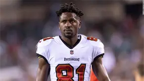 Antonio Brown es extraditado a EE.UU. para enfrentar juicio por intento de asesinato