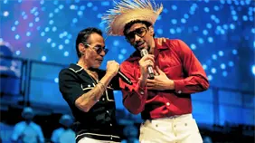 Marc Anthony aconseja a Bad Bunny antes de su gran noche en el Super Bowl LX