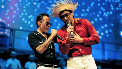 Marc Anthony aconseja a Bad Bunny antes de su gran noche en el Super Bowl LX