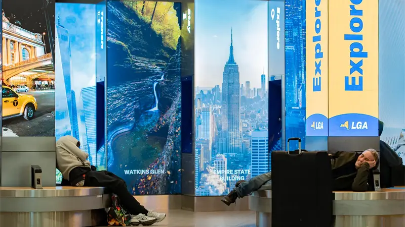 Más de 800 vuelos cancelados en EEUU en inédita reducción de tráfico por cierre federal