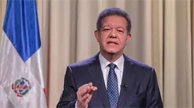 Leonel Fernández demanda indexación del salario para proteger a los trabajadores