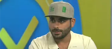 Bebo Infante promueve el arte del stand up comedy con su espacio "The Green Room"