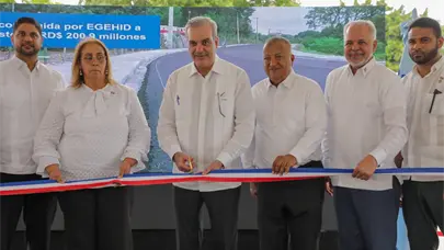 Inaugurada carretera Sabana Toro-La Rosa por Presidente Abinader en San Cristóbal