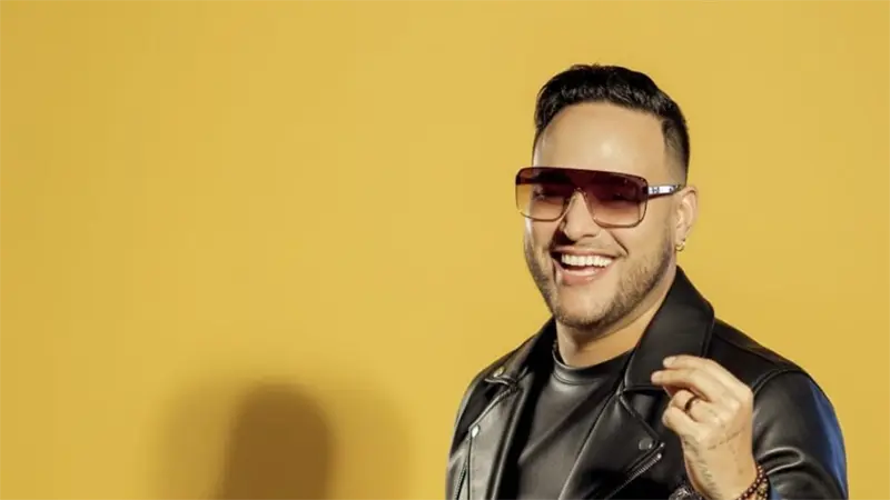 Reymusik arrasa en 2025 con "Que Vaina Tan Buena"