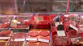 Trump ordena investigar a empacadoras de carne por manipulación de precios en EE. UU.