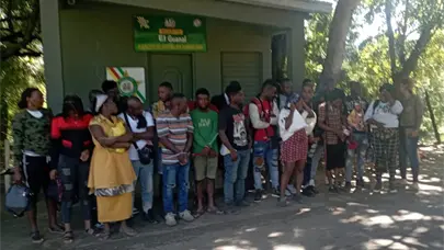 21 haitianos detenidos por patrulla del Ej&eacute;rcito de RD