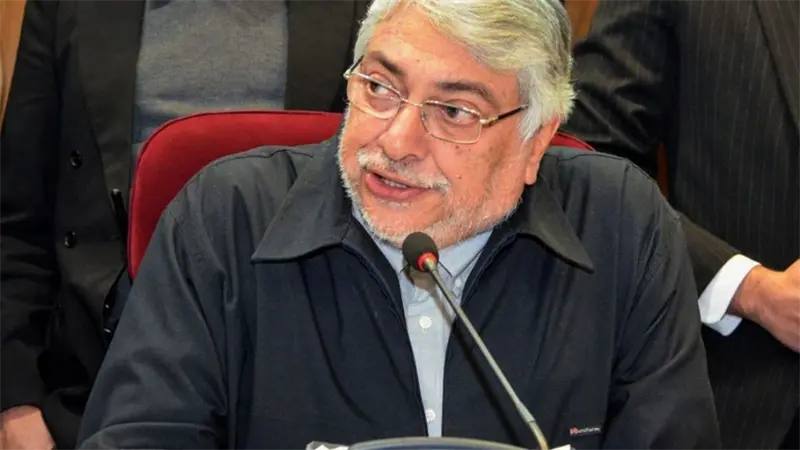 Expresidente Fernando Lugo encabeza acto organizado por fuerzas de izquierda de Paraguay