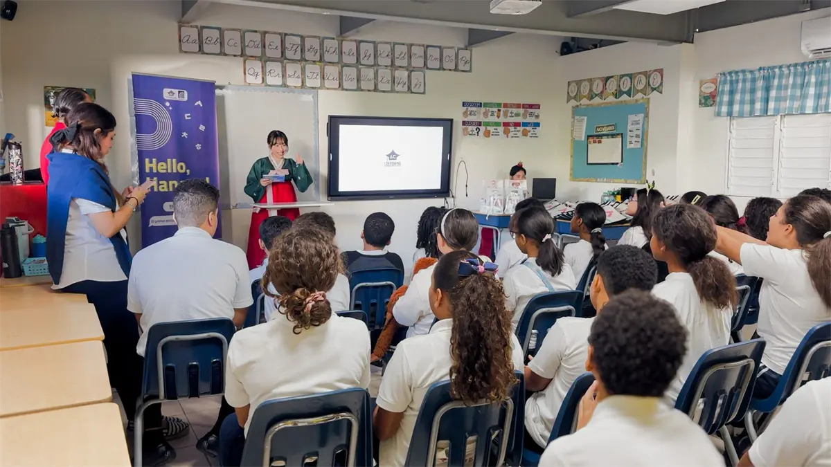 Un primer encuentro a través del Hangeul: estudiantes viven la belleza del idioma coreano en CI Bilingual School