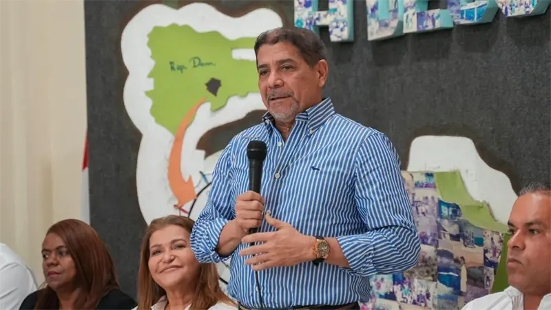Ministro de Agricultura Limber Cruz supervisa daños causados por tormenta Melissa