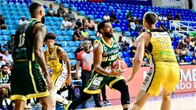 San Carlos gana tercero en línea al Rafael Barias y avanza a la serie final del TBS Distrito 2025