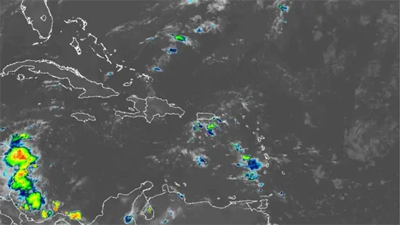 Vaguada provocará lluvias y tronadas en gran parte del país desde el mediodía