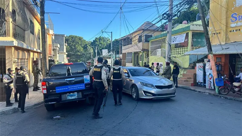 DNCD y Ministerio Público ejecutan 10 allanamientos en San Cristóbal