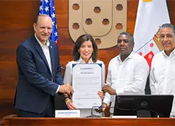 Gobernadora de Nueva York inicia visita de tres días en RD