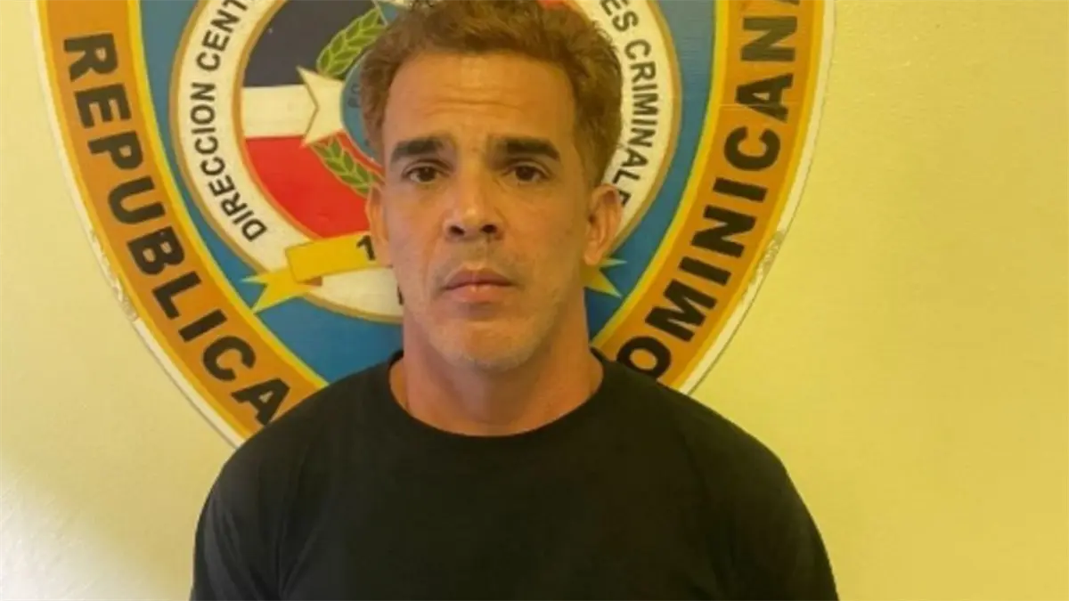 Hombre se entrega tras ser perseguido por provocar la muerte de su suegra y herir a su pareja en La Vega