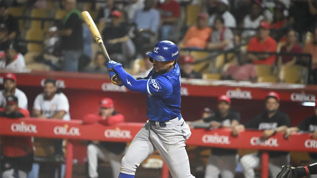 Leyba, Núñez y Rojas Jr. lideran triunfo de Licey sobre Escogido
