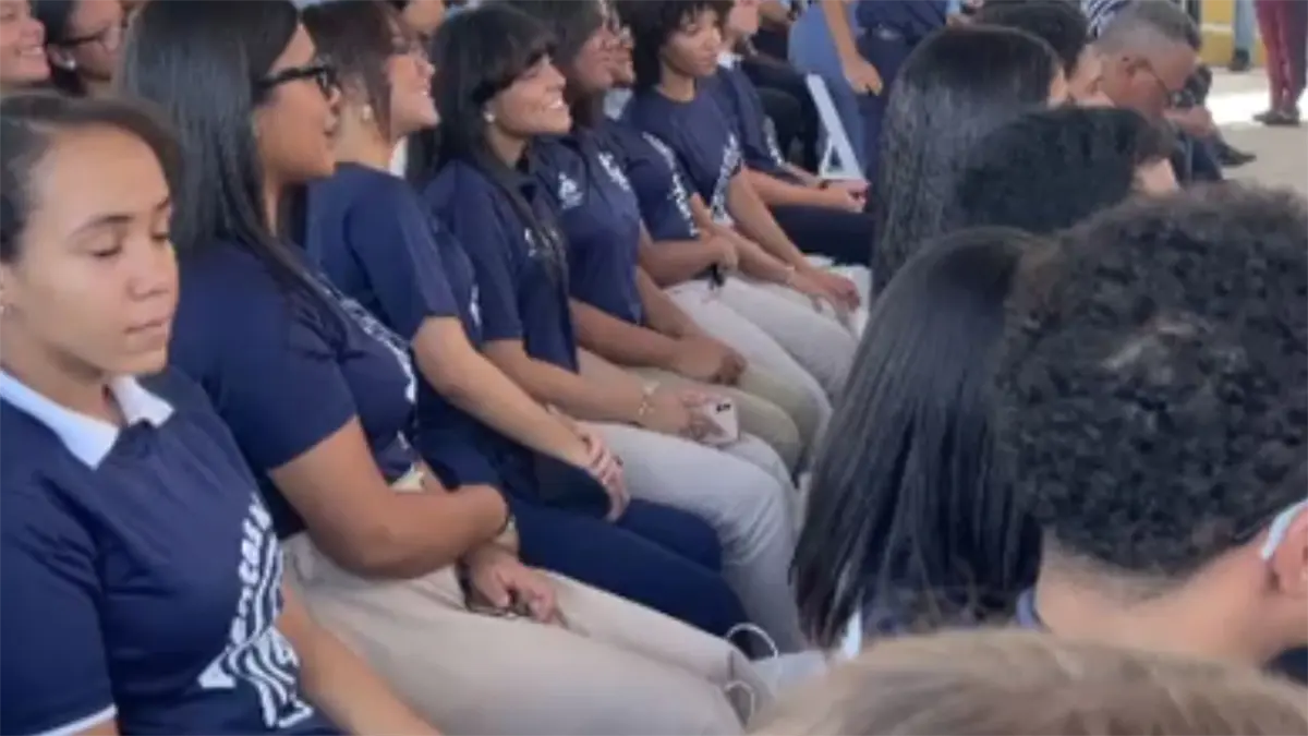 Ministerio de Educación lanza el voluntariado Agentes al 100 para impulsar la formación en valores y liderazgo estudiantil