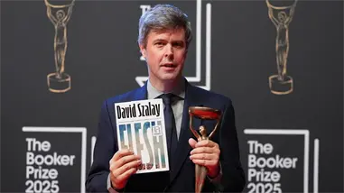 El escritor húngaro-británico David Szalay, ganador del Premio Booker por Flesh