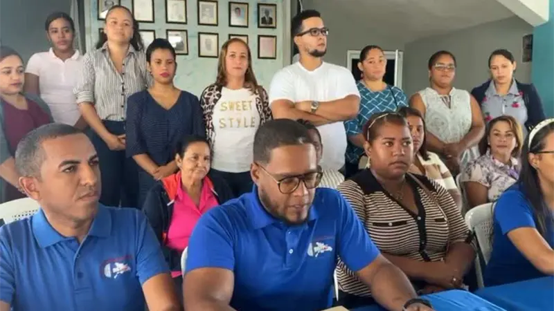 La ADP y Asociación de Padres denuncia deterioro en centros educativos de SFM ; convocan a paro de docencia