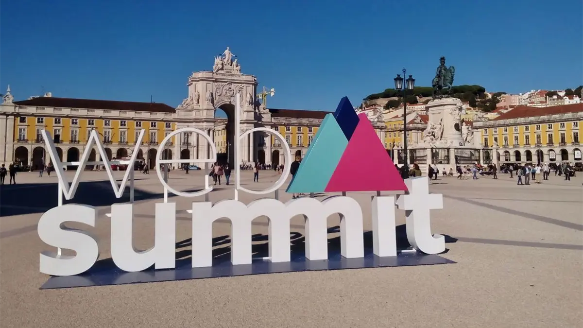 Adivinar profesiones desde una escalera, el viral tiktoker llega a la Web Summit Lisboa