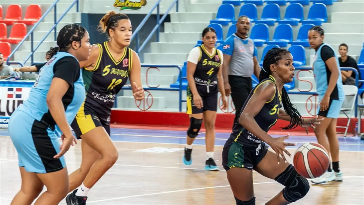 San Carlos avanza a la serie final en torneo nacional baloncesto femenino de Fedoclubes