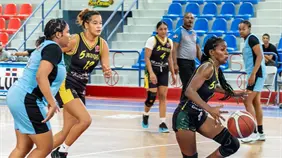 San Carlos avanza a la serie final en torneo nacional baloncesto femenino de Fedoclubes