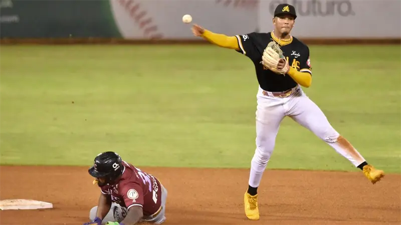 Águilas Cibaeñas dominan a Gigantes en béisbol otoño-invernal