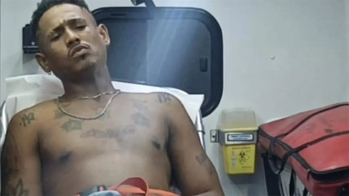 Desconocidos llegaron a bordo de un carro, preguntaron por "El Suizo" y atacaron a tiros a otro joven en Navarrete