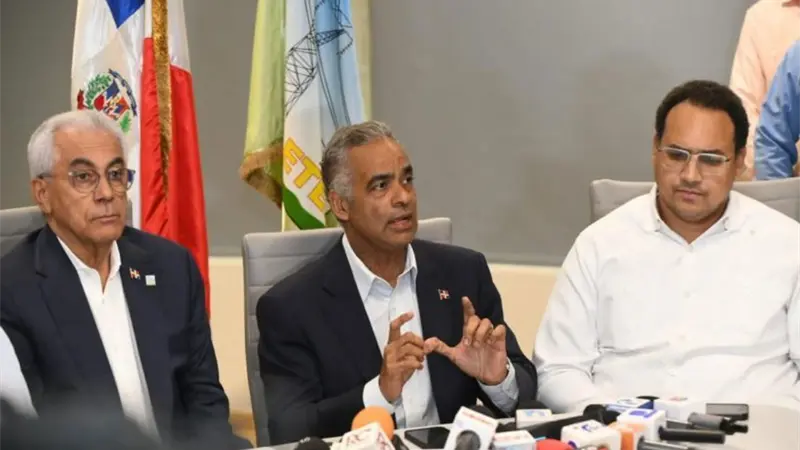 Autoridades del sector eléctrico informan sobre restablecimiento del sistema de generación nacional