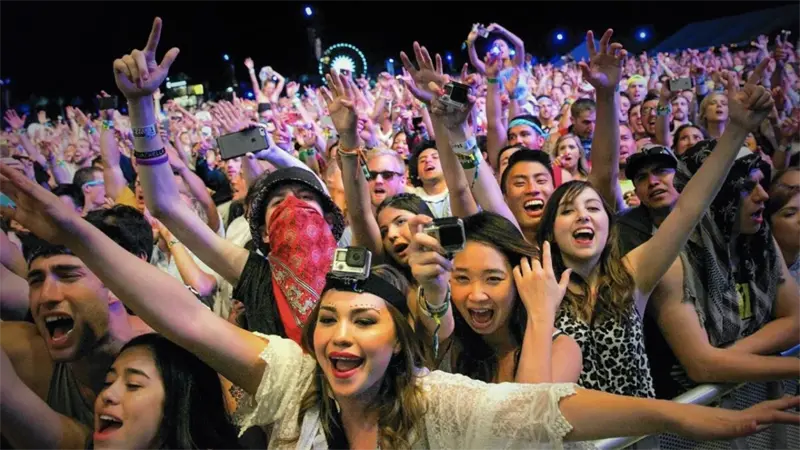 Conciertos vs sexo: los fans eligen la música en vivo