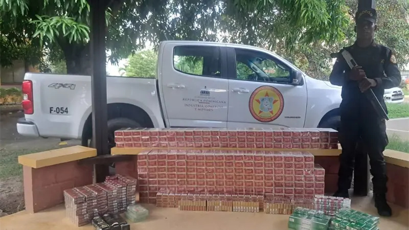 Ministerio Público, UICI y Ceccom ocupan cigarrillos de contrabando en comercios de Santiago